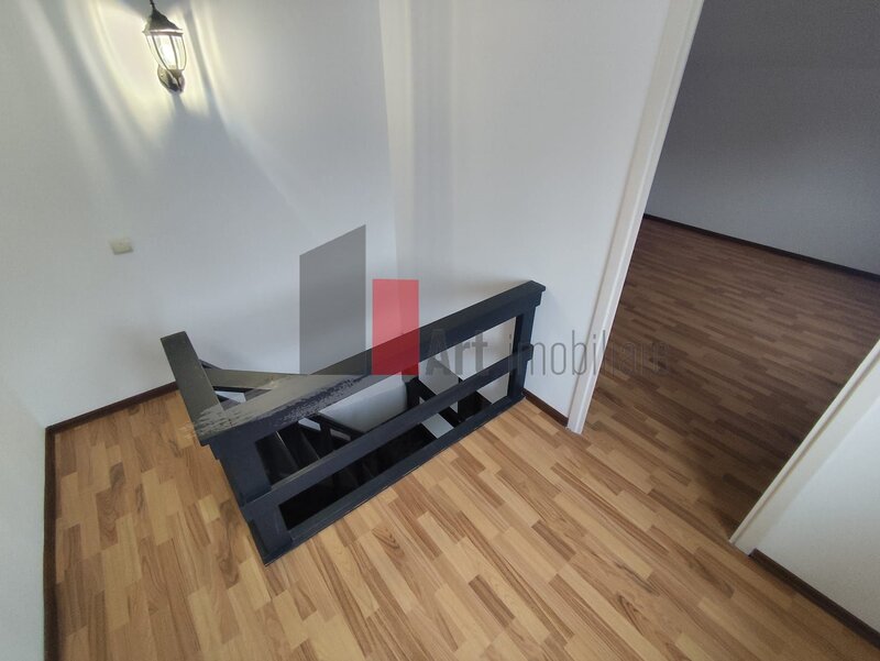 Giulesti, casa de inchiriat.