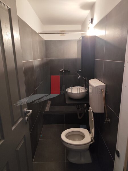 Giulesti, casa de inchiriat.