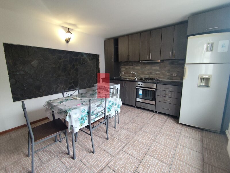 Giulesti, casa de inchiriat.